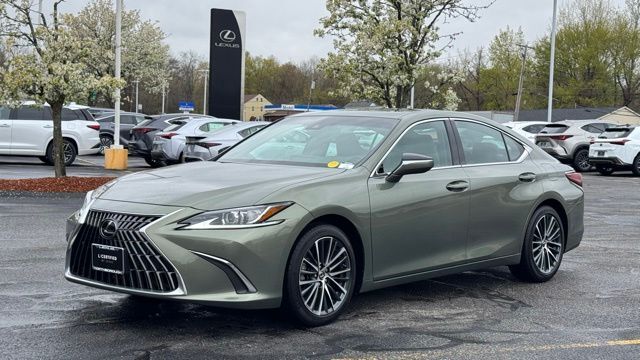 2023 LEXUS ES