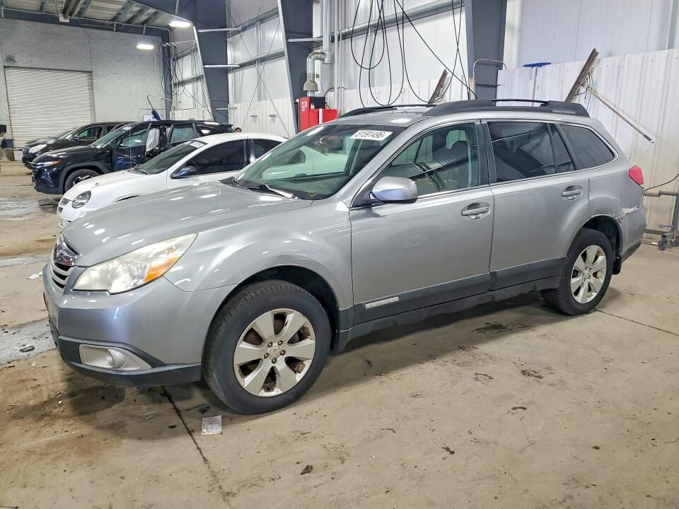 2011 SUBARU Outback