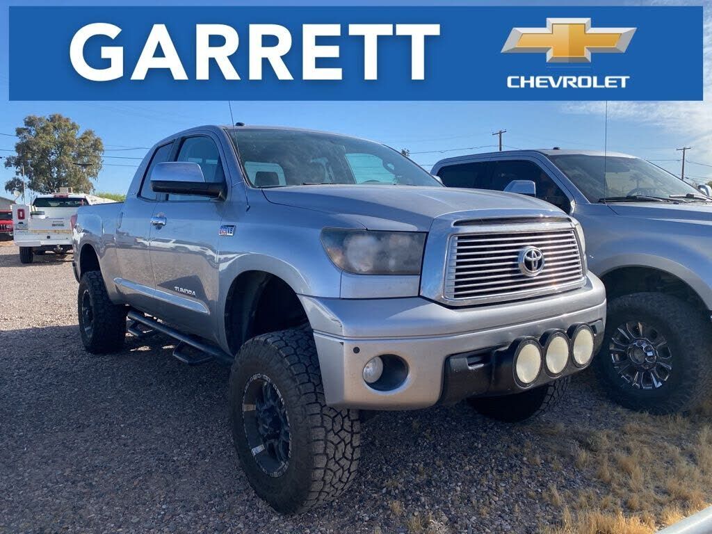 2010 TOYOTA Tundra