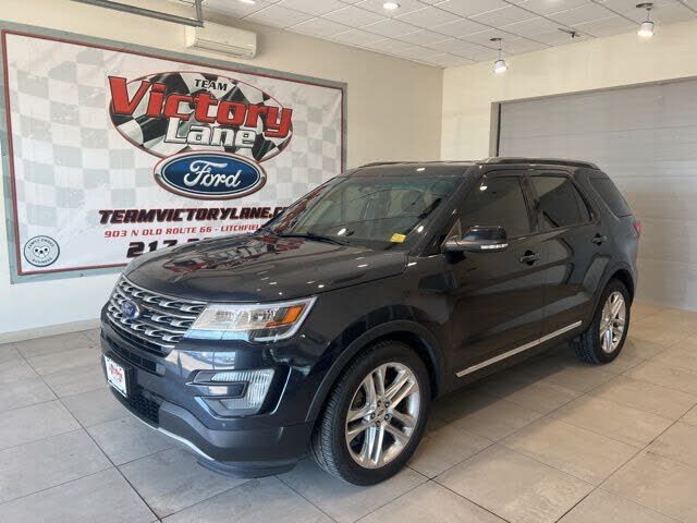 2017 FORD Explorer