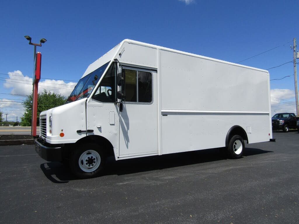 2023 FORD E-450