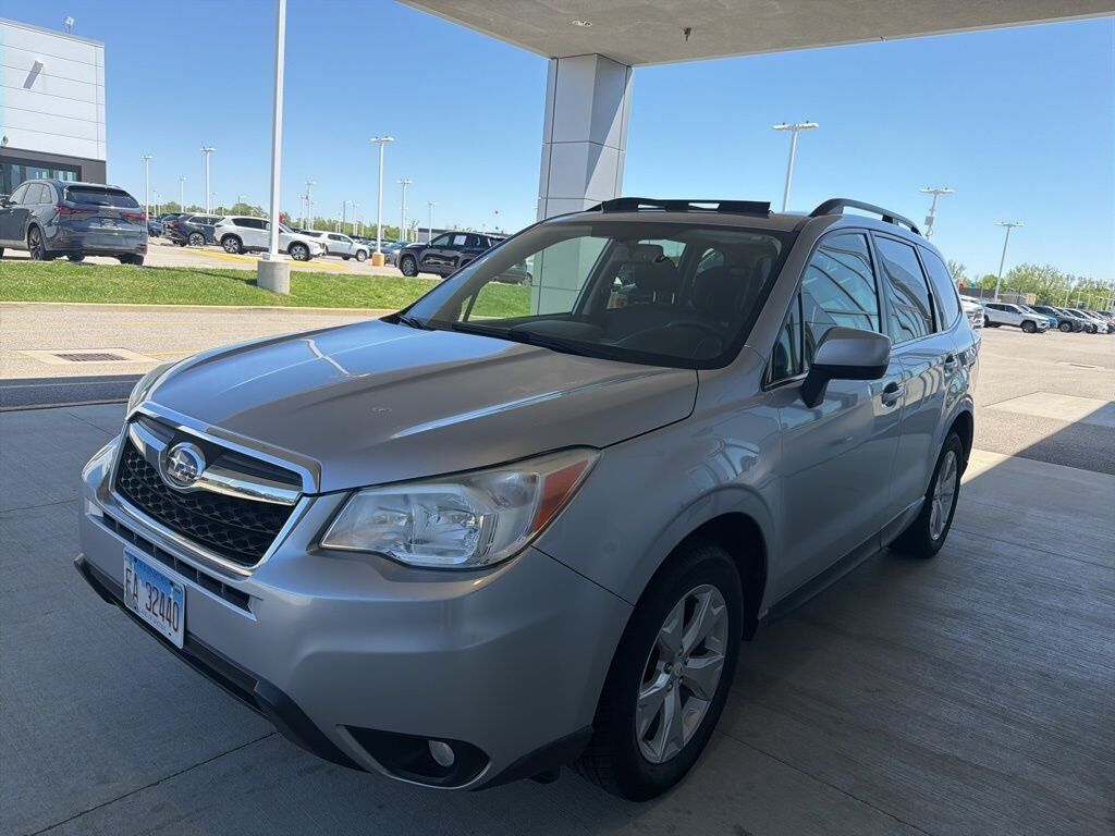 2015 SUBARU Forester