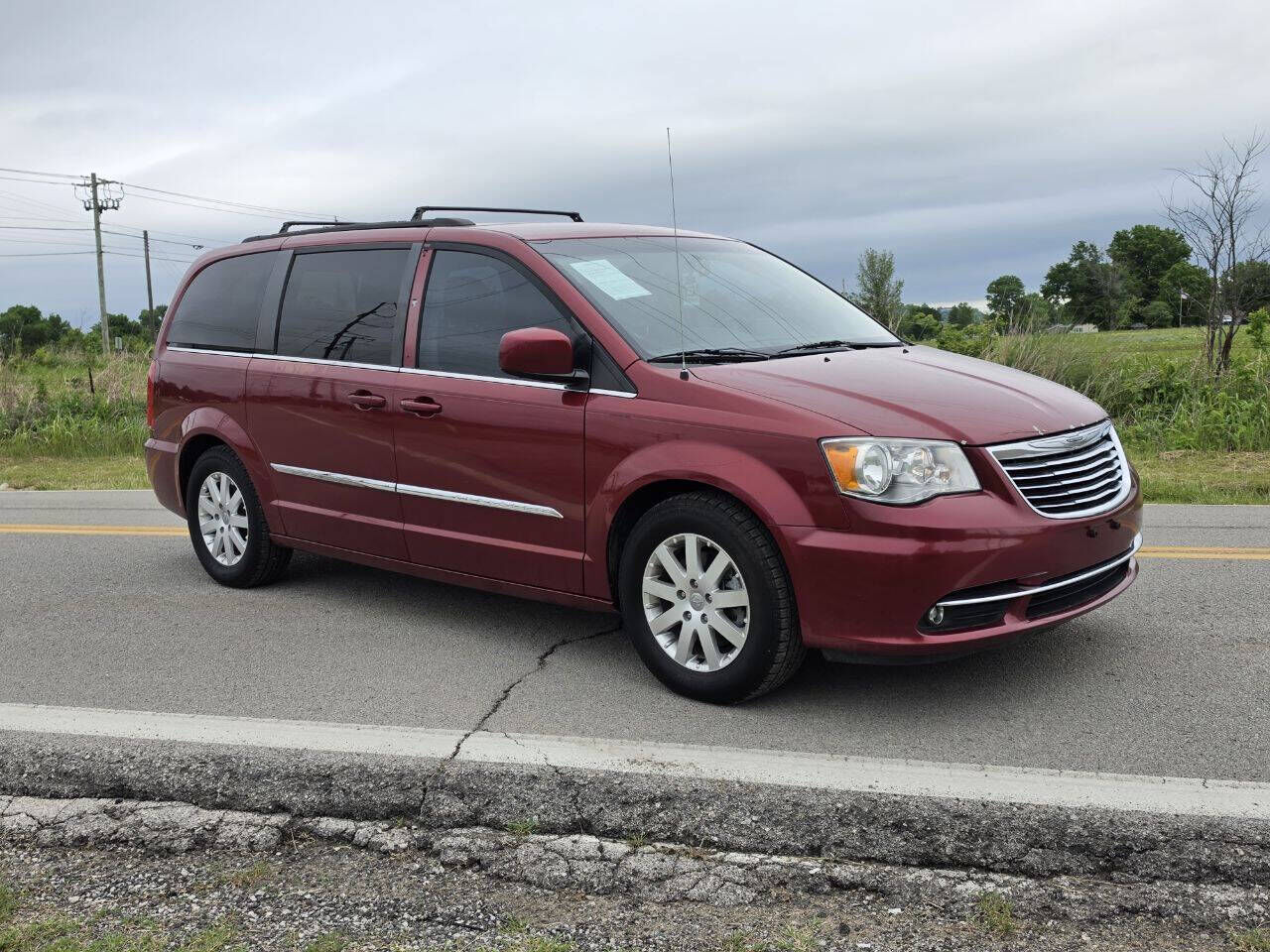 2016 CHRYSLER Town and Country