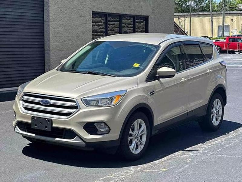 2017 FORD Escape