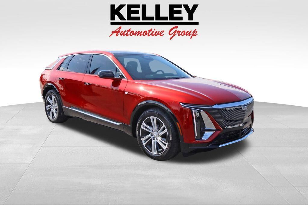 2024 CADILLAC Lyriq