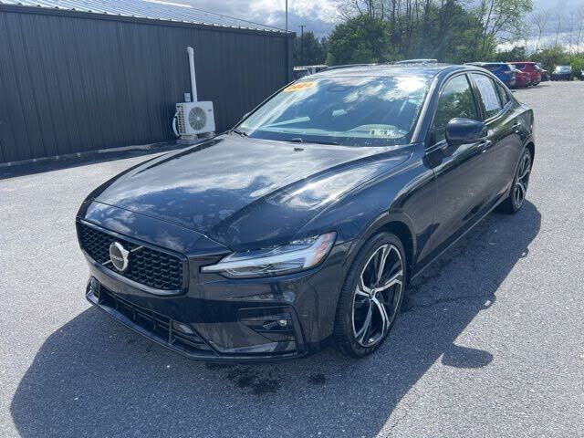 2024 VOLVO S60