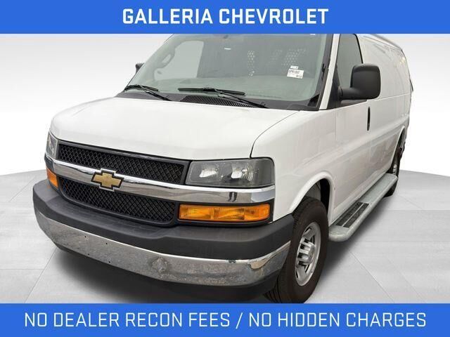 2024 CHEVROLET Express