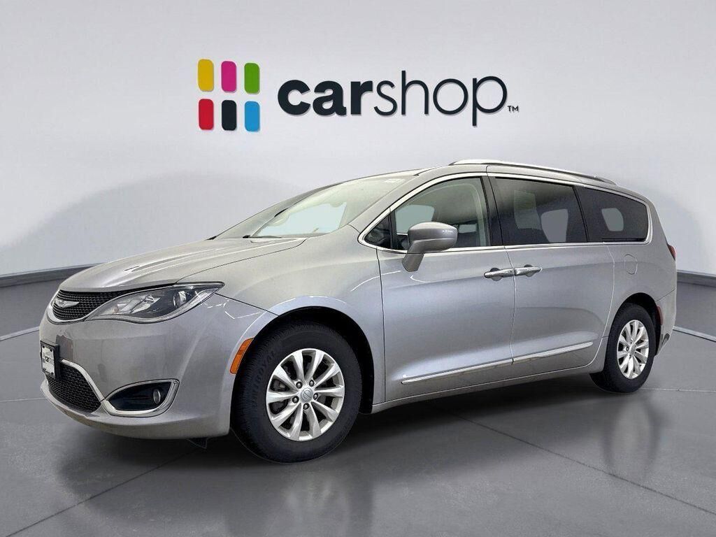 2019 CHRYSLER Pacifica