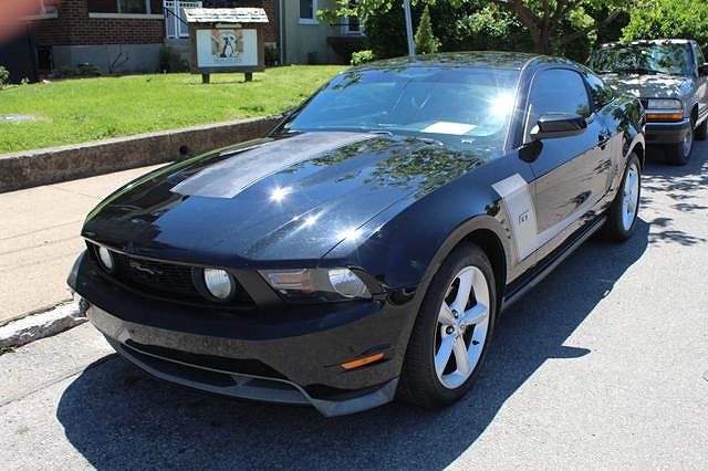 2010 FORD Mustang