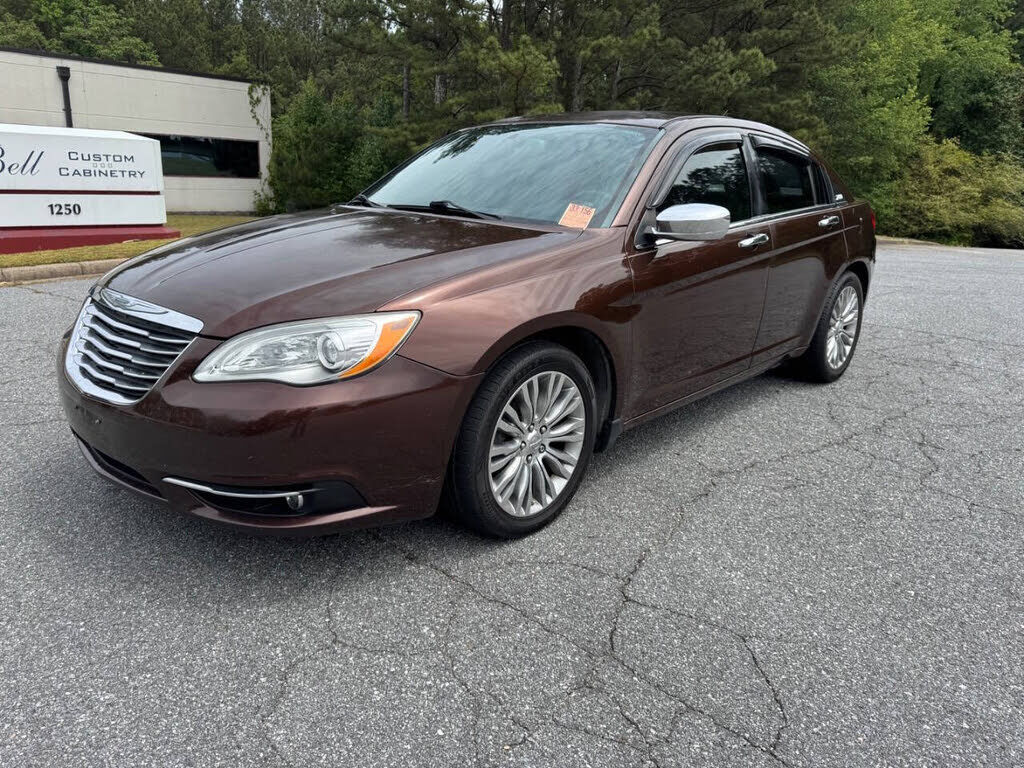 2013 CHRYSLER 200