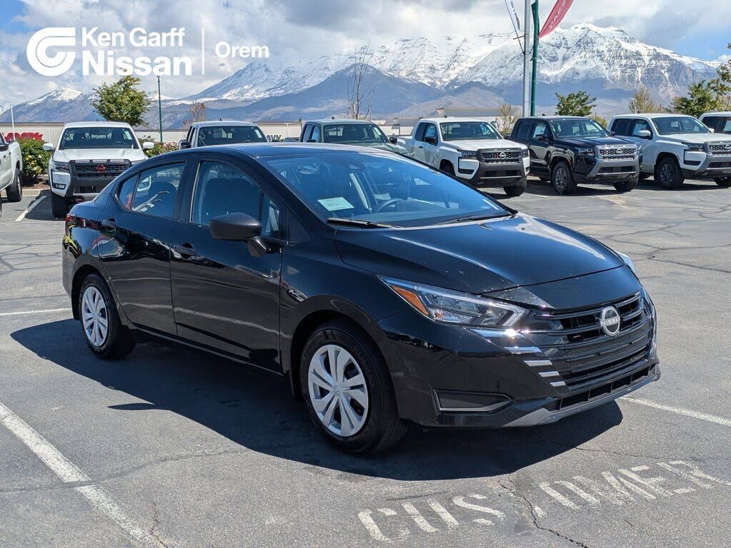 2025 NISSAN Versa
