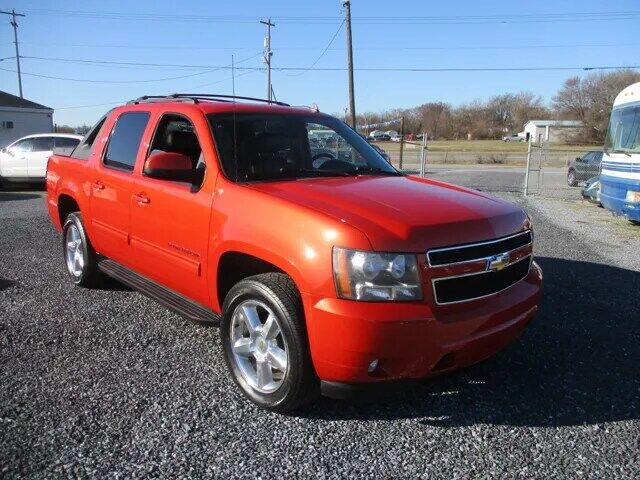 2011 CHEVROLET Avalanche