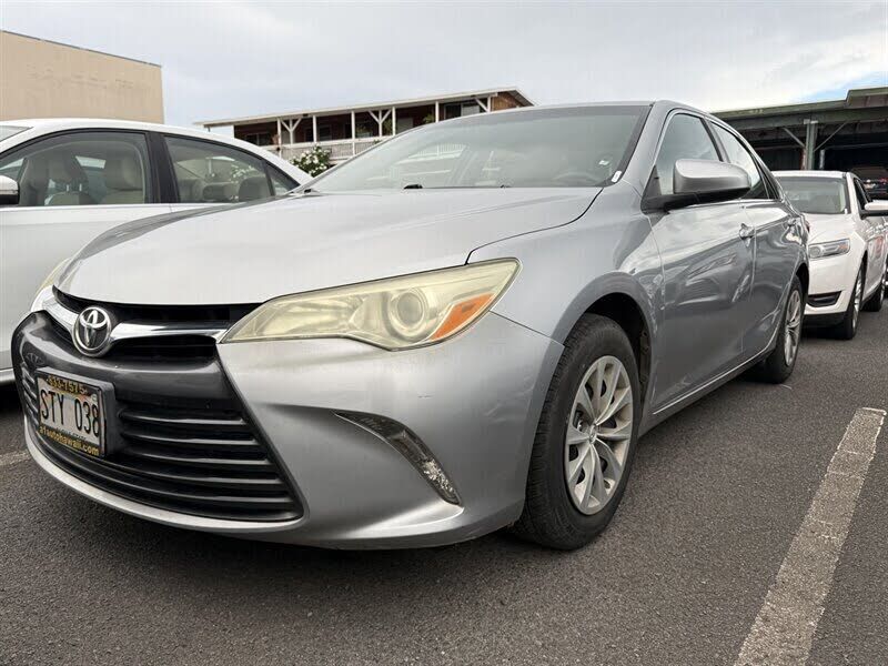 2016 TOYOTA Camry
