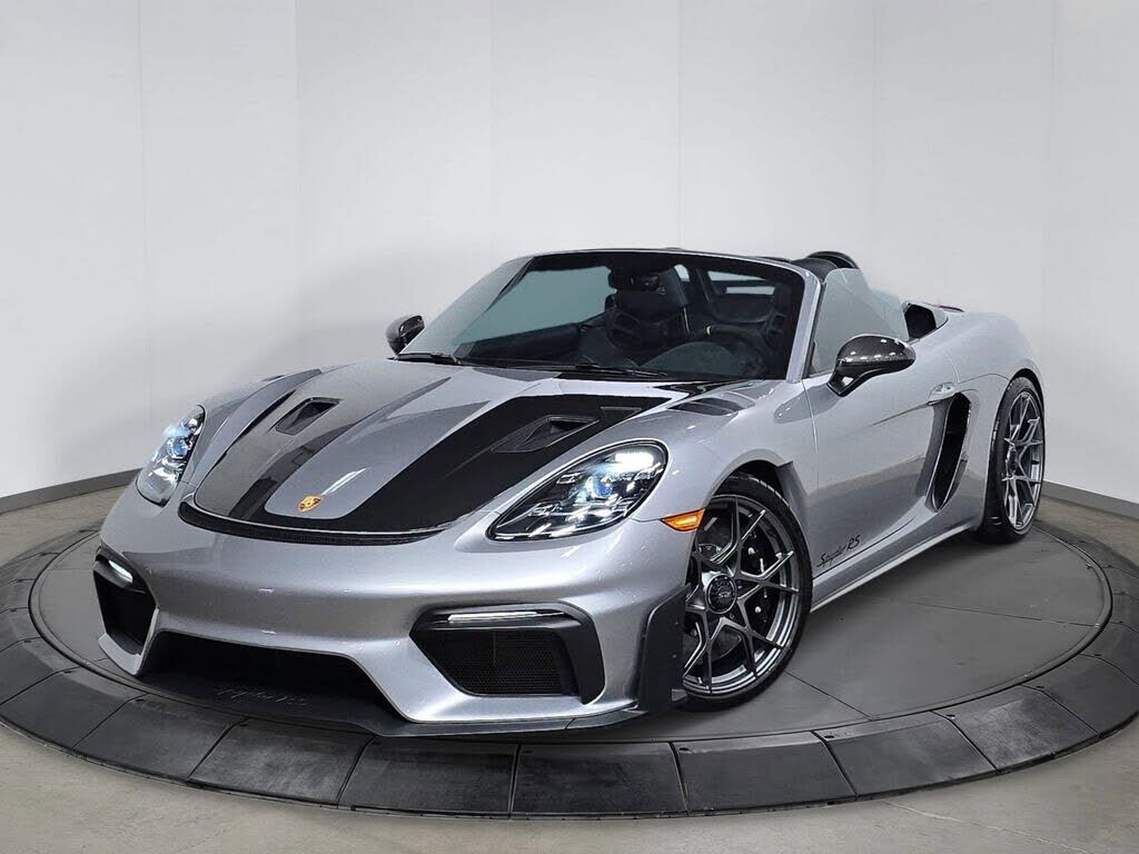 2025 PORSCHE 718
