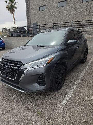 2022 NISSAN Kicks