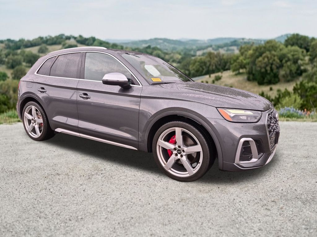 2022 AUDI SQ5