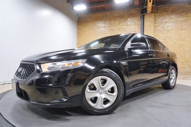 2013 FORD Taurus
