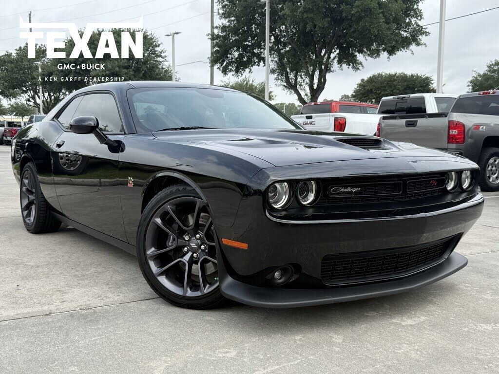 2023 DODGE Challenger