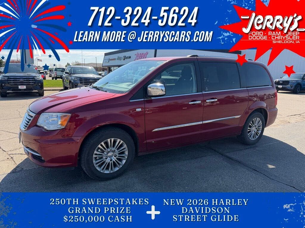 2014 CHRYSLER Town and Country
