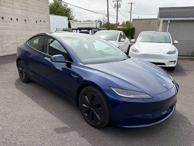 2024 TESLA Model 3