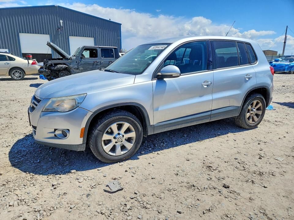 2010 VOLKSWAGEN Tiguan