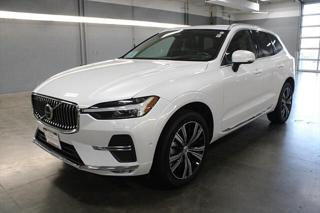 2022 VOLVO XC60