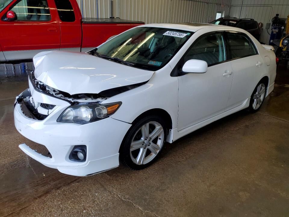 2013 TOYOTA Corolla