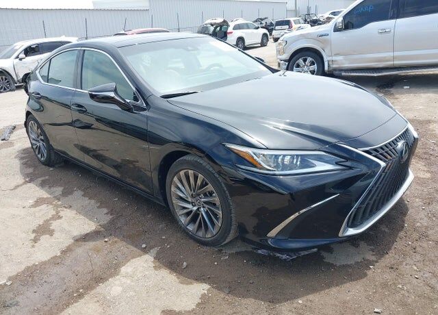 2024 LEXUS ES
