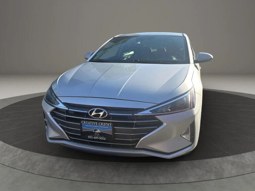 2019 HYUNDAI Elantra