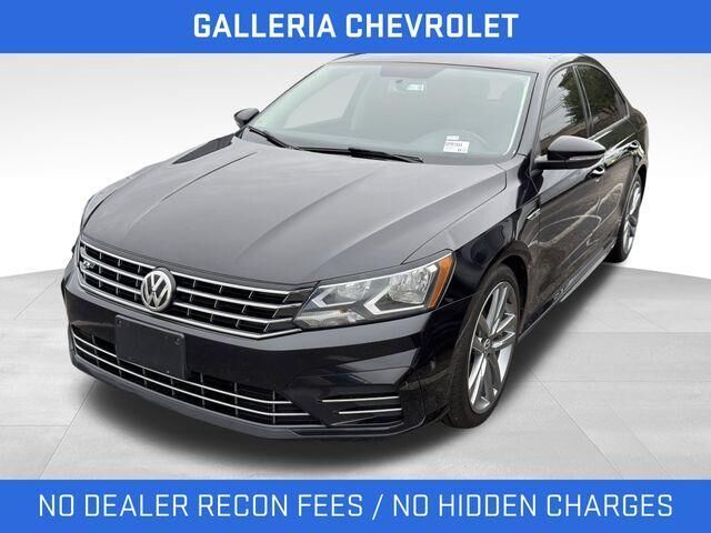 2018 VOLKSWAGEN Passat