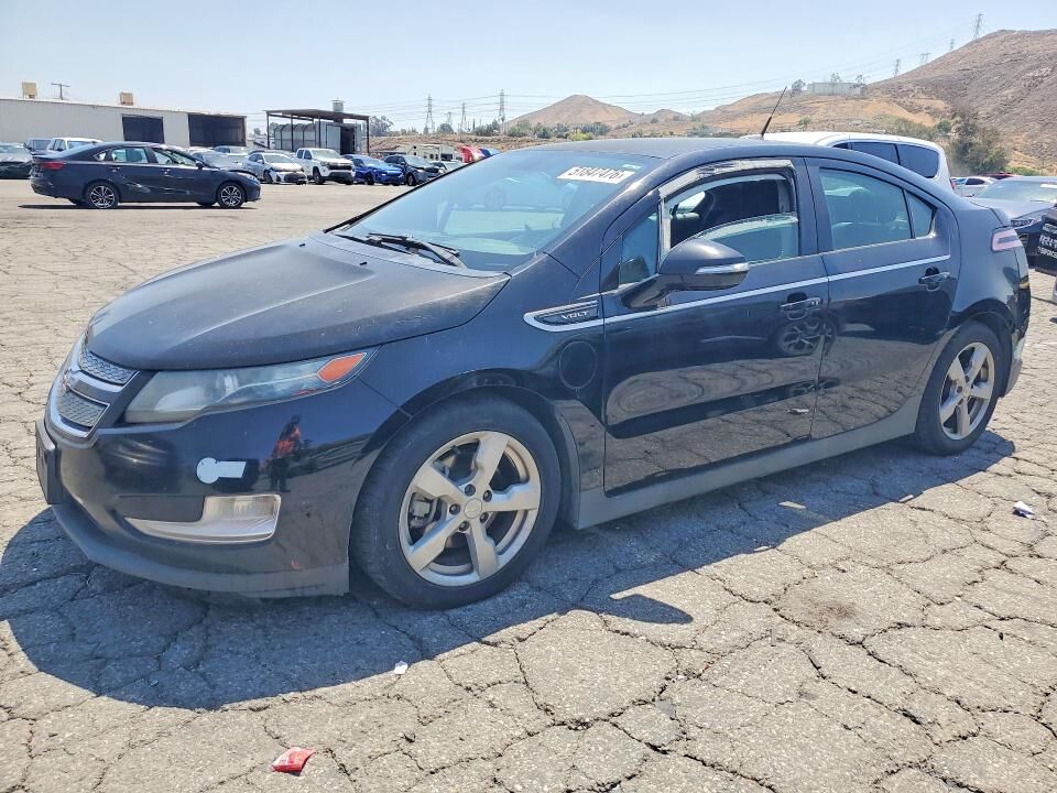 2013 CHEVROLET Volt
