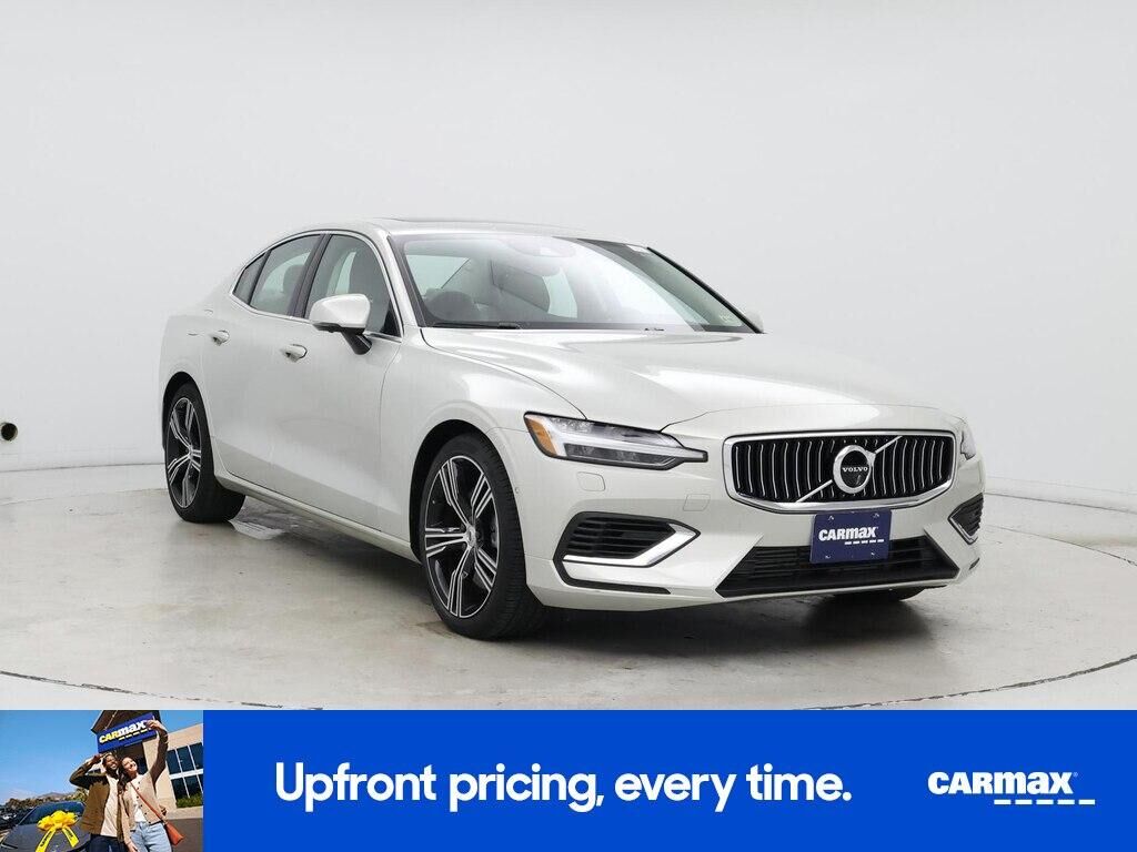 2019 VOLVO S60
