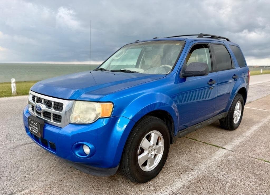 2011 FORD Escape