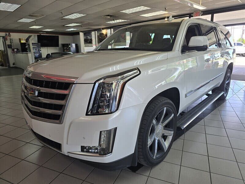 2016 CADILLAC Escalade