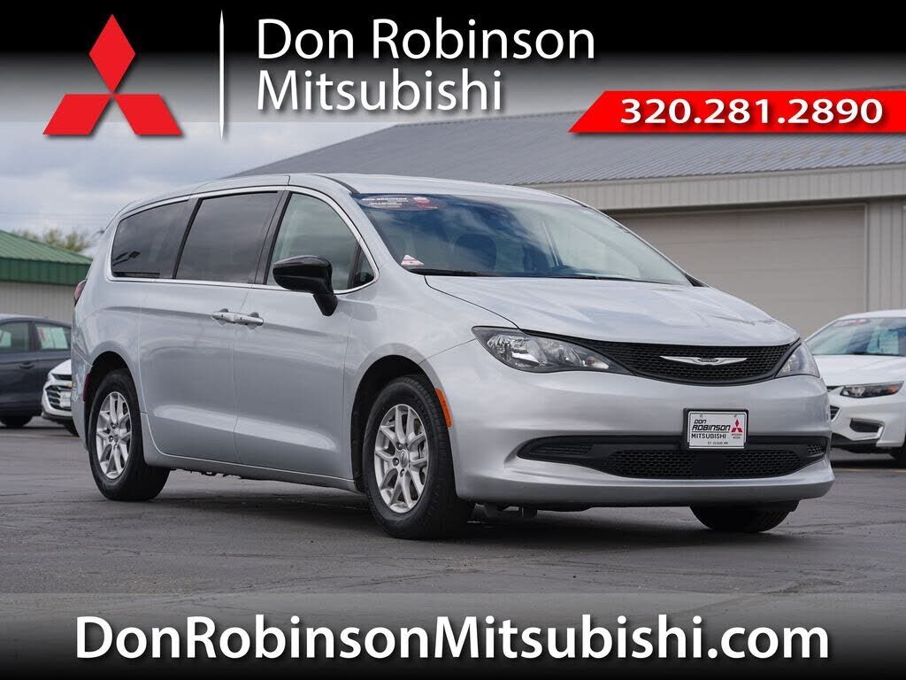 2024 CHRYSLER Voyager