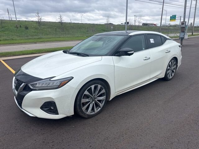 2023 NISSAN Maxima