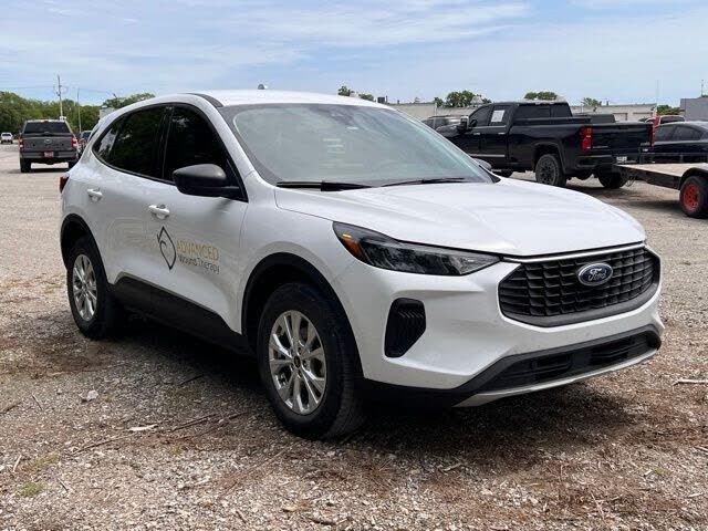2025 FORD Escape