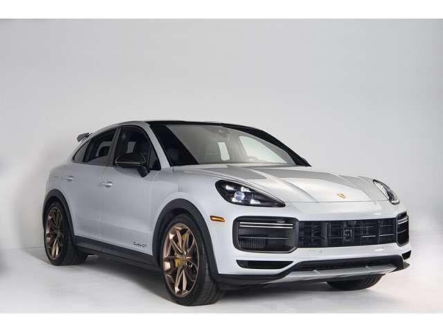 2023 PORSCHE Cayenne