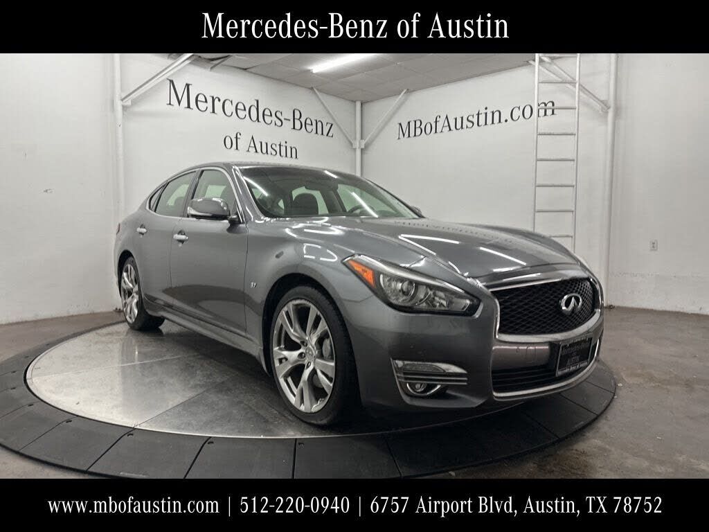 2016 INFINITI Q70