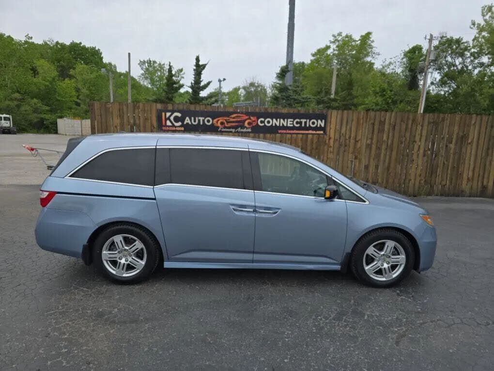 2012 HONDA Odyssey
