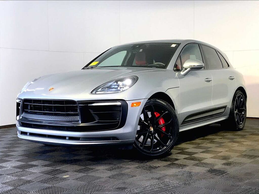 2022 PORSCHE Macan