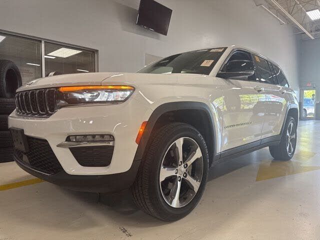 2023 JEEP Grand Cherokee