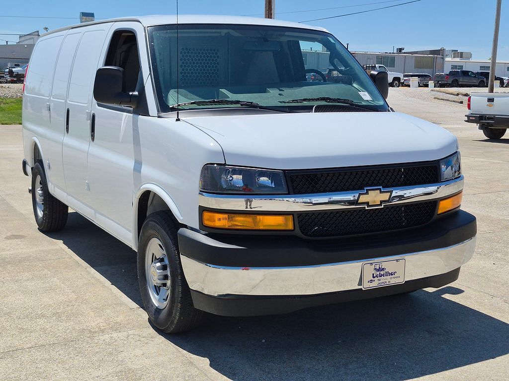 2026 CHEVROLET Express