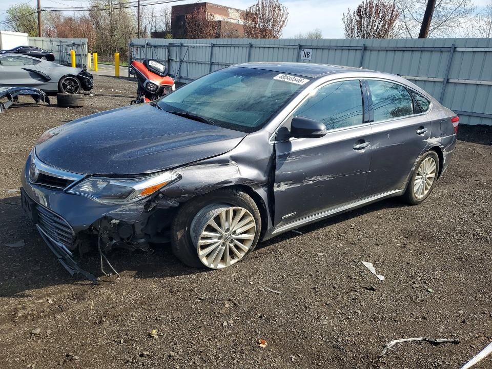 2013 TOYOTA Avalon