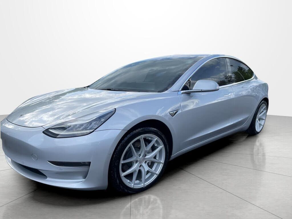2018 TESLA Model 3