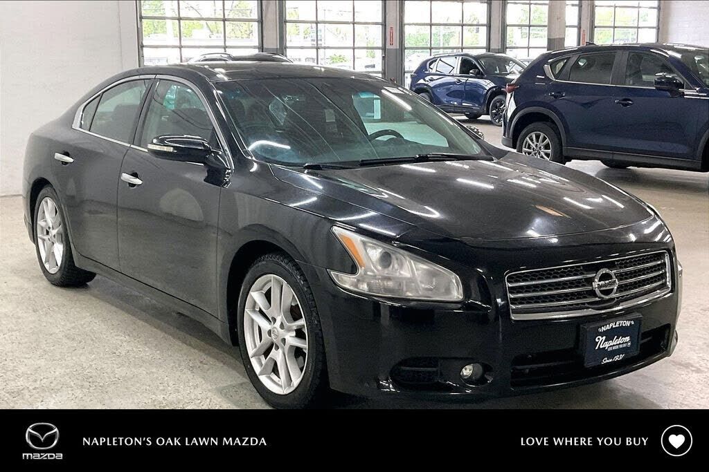2011 NISSAN Maxima