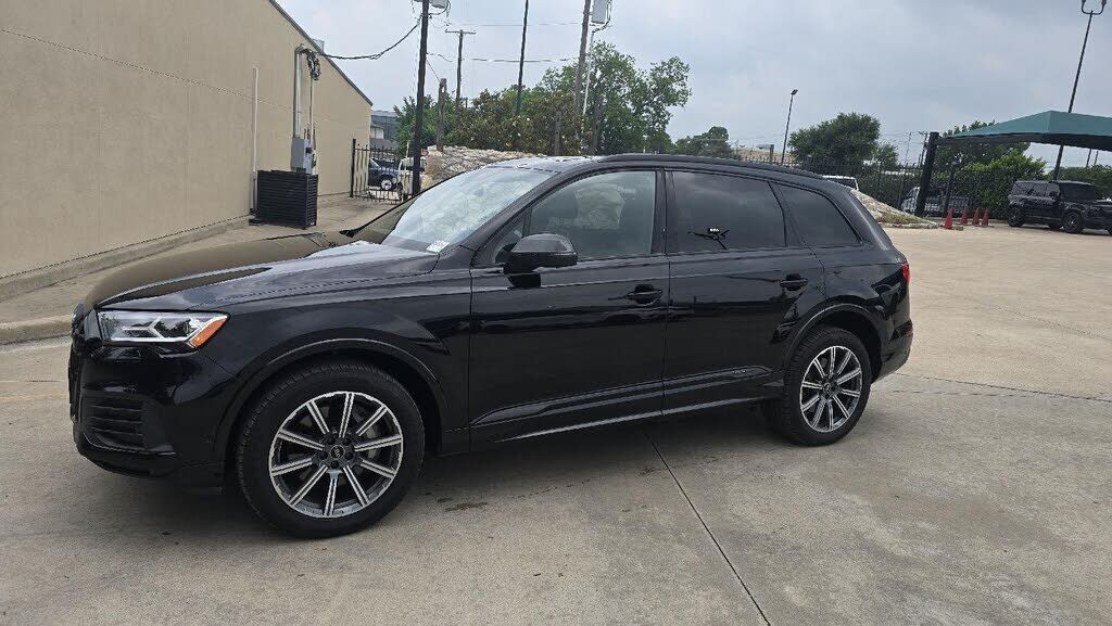2022 AUDI Q7