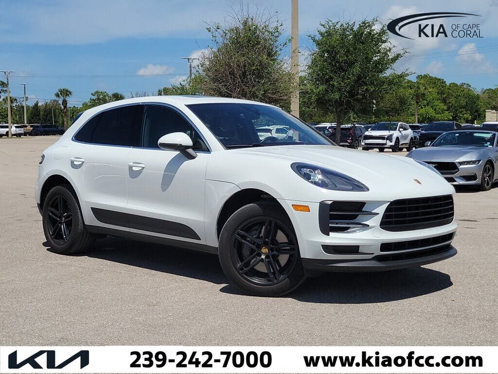 2021 PORSCHE Macan