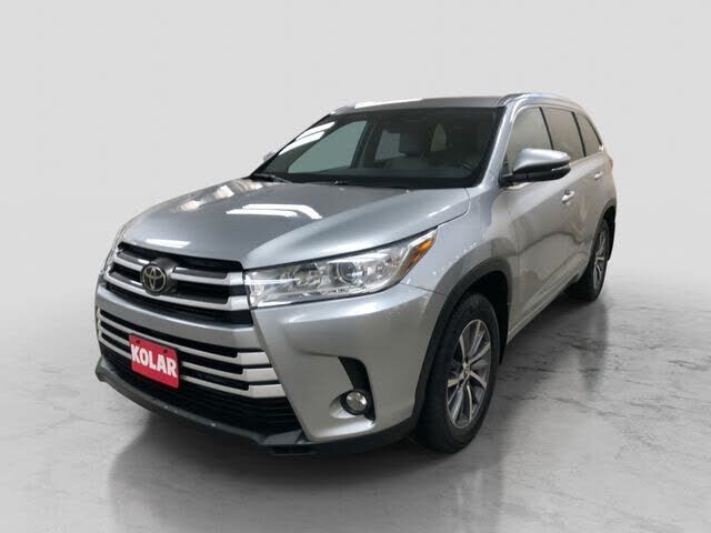 2017 TOYOTA Highlander