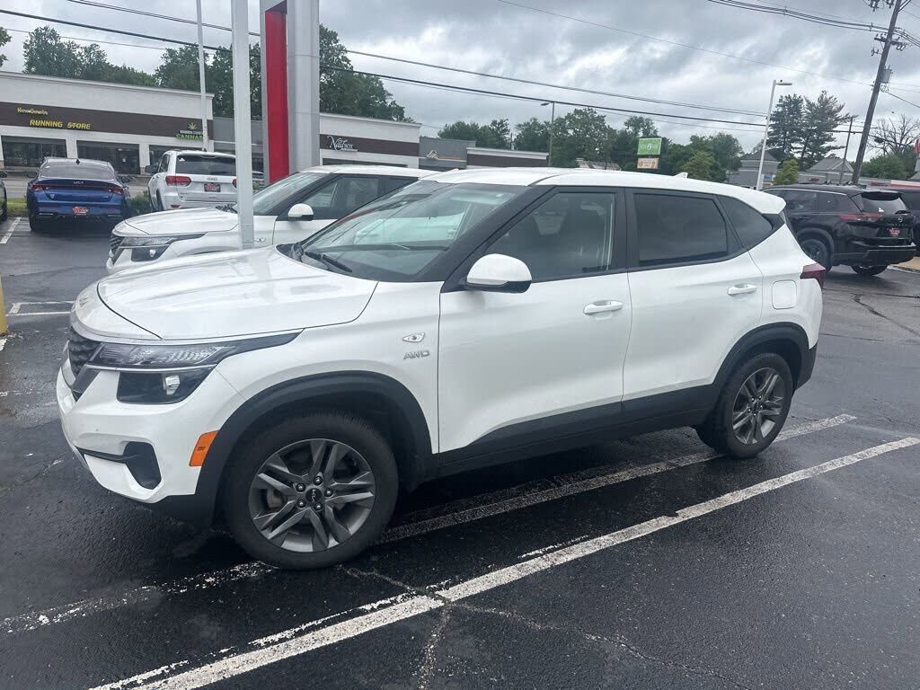 2023 KIA Seltos